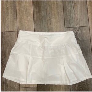 Ethnic Women’s White Athletic Tennis Skorts M